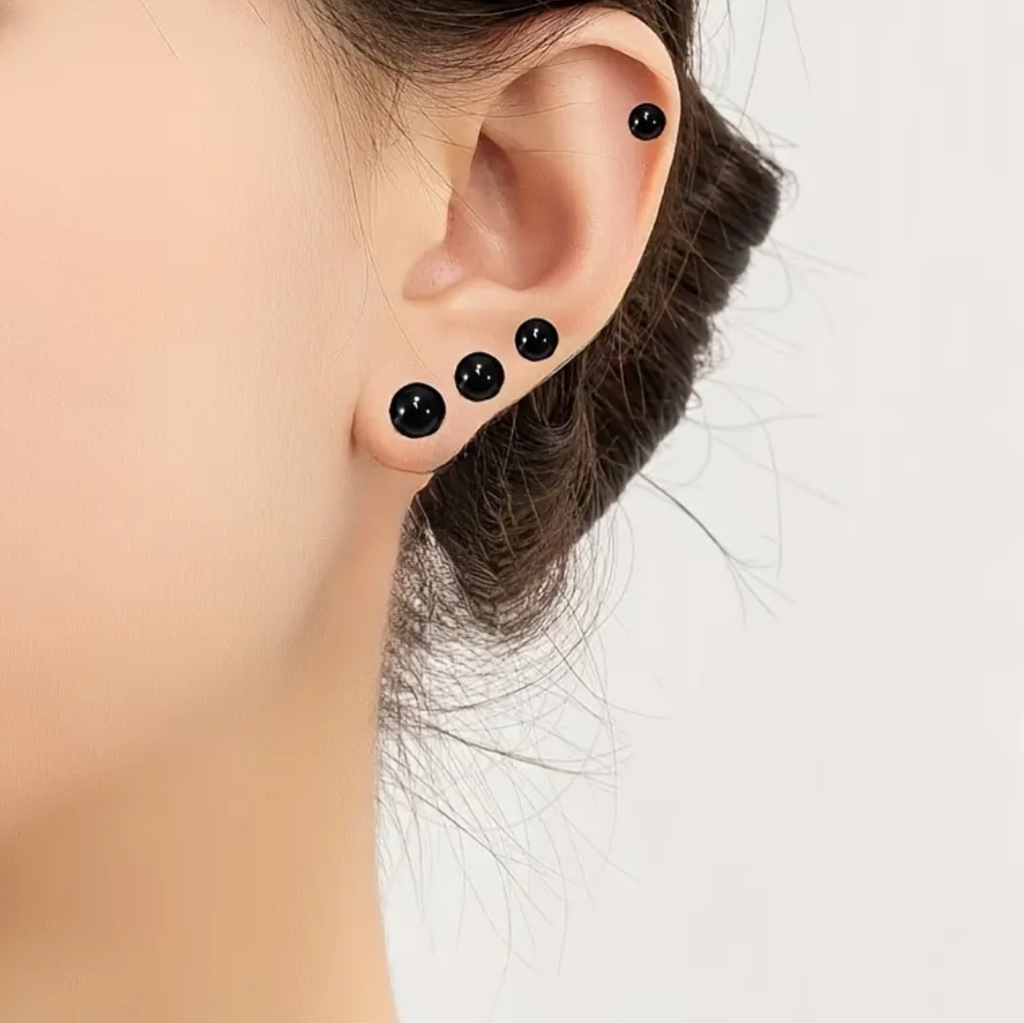 4 Pairs Of Earrings 9$